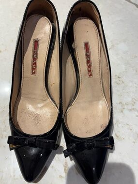 Prada Black Patent Pointed-Toe Heels with Bow Accent